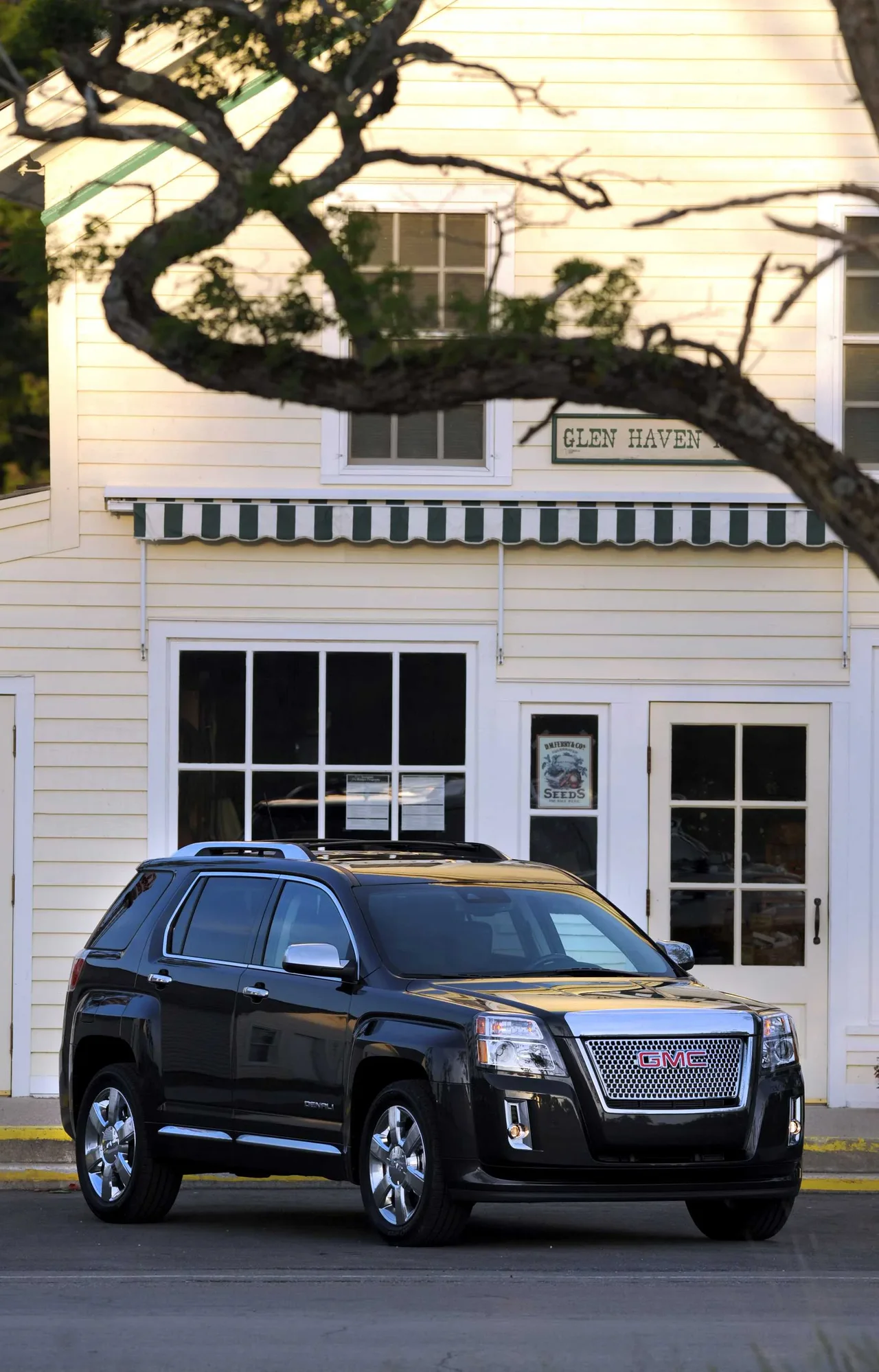 Exterior 3