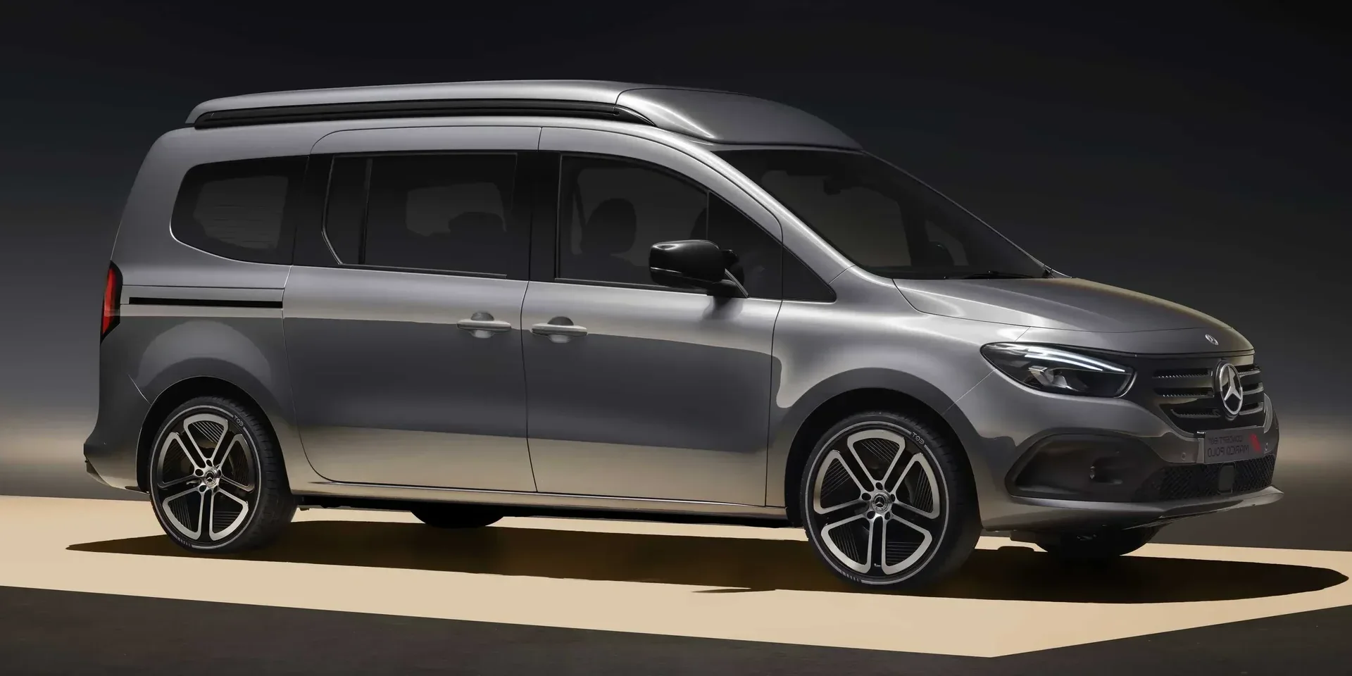 2023 Mercedes-Benz EQT photo 1