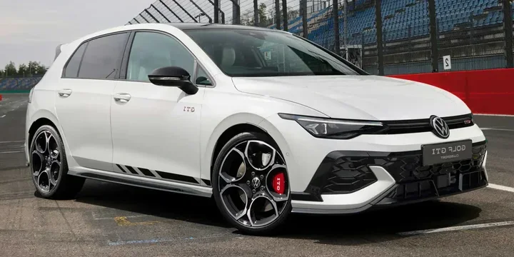 2025 Volkswagen 2025-volkswagen-golf-gti-clubsport main image