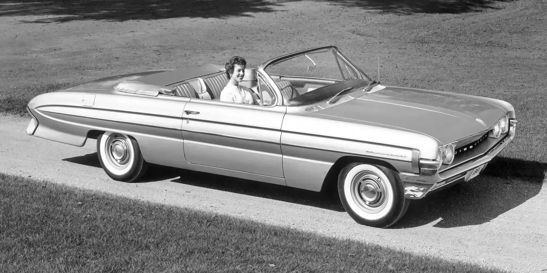 1961 Oldsmobile Dynamic 88 photo 1
