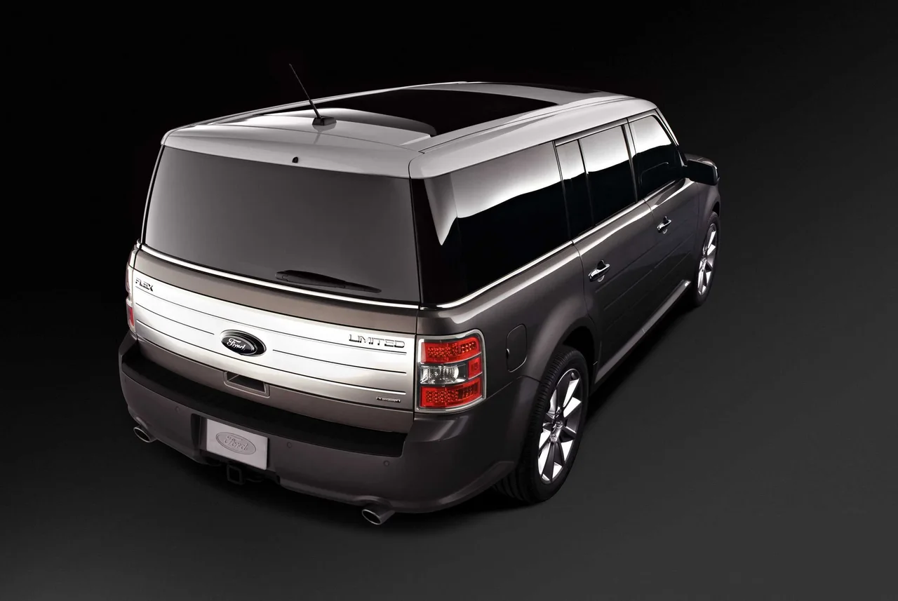 Exterior 3