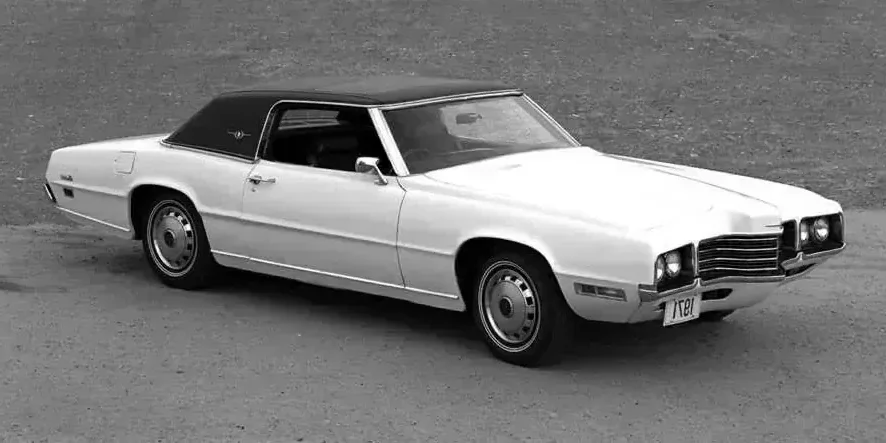 1971 Ford Thunderbird Landau photo 1