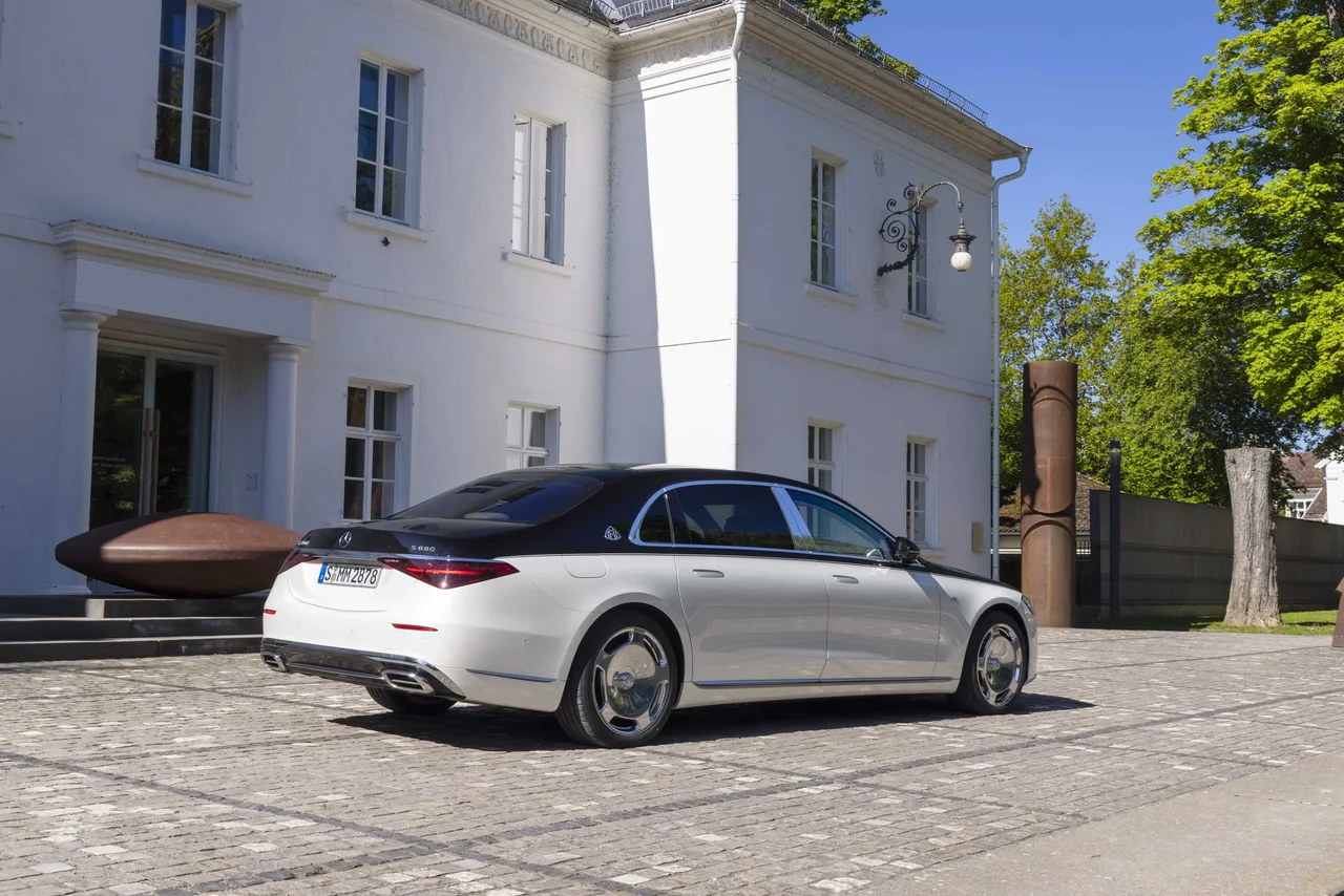 Exterior 24