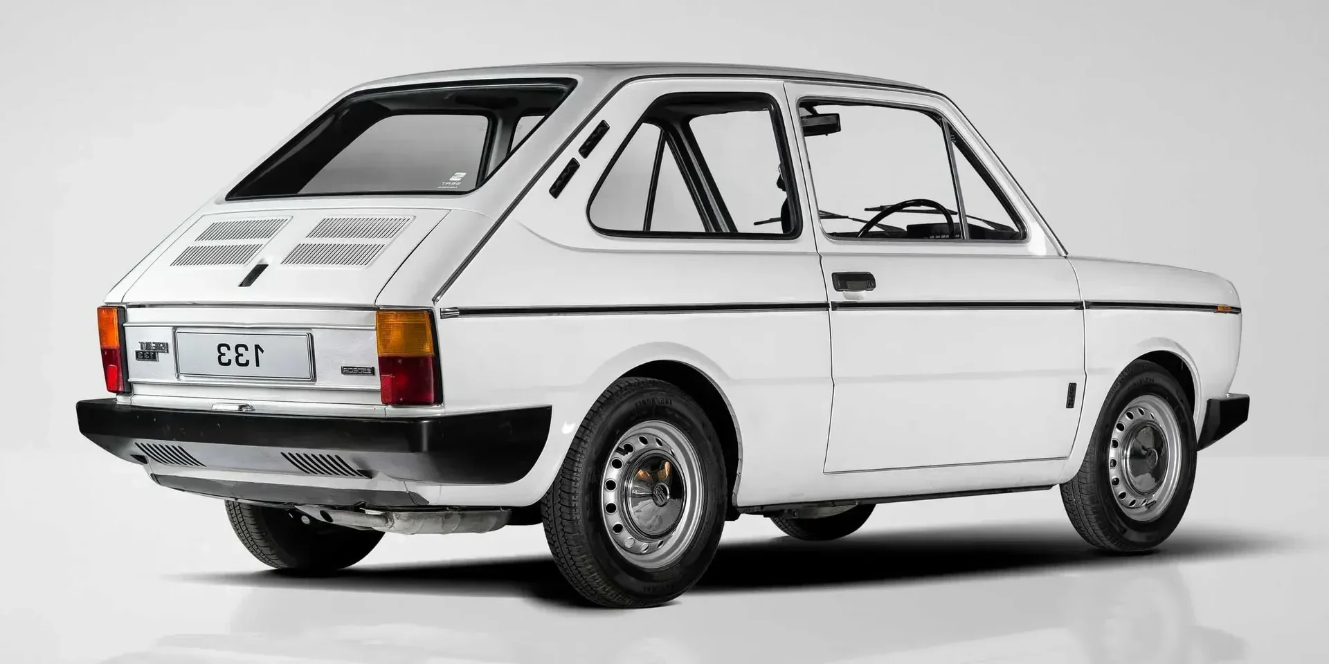1981 SEAT 133 photo 1