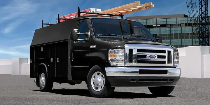 2021 Ford 2021-ford-e-series-e-350-super-duty-73-v8-pfi-torqshift-6-speed main image