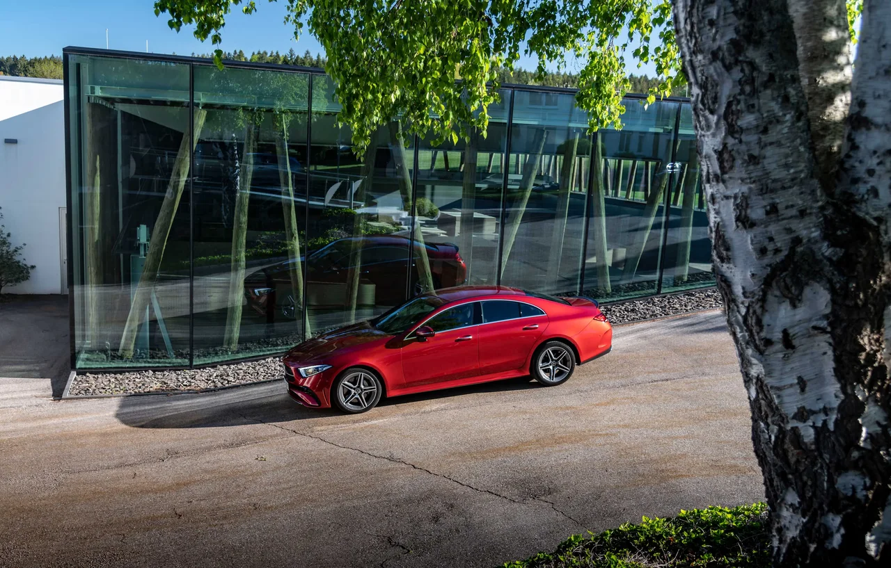 Exterior 4