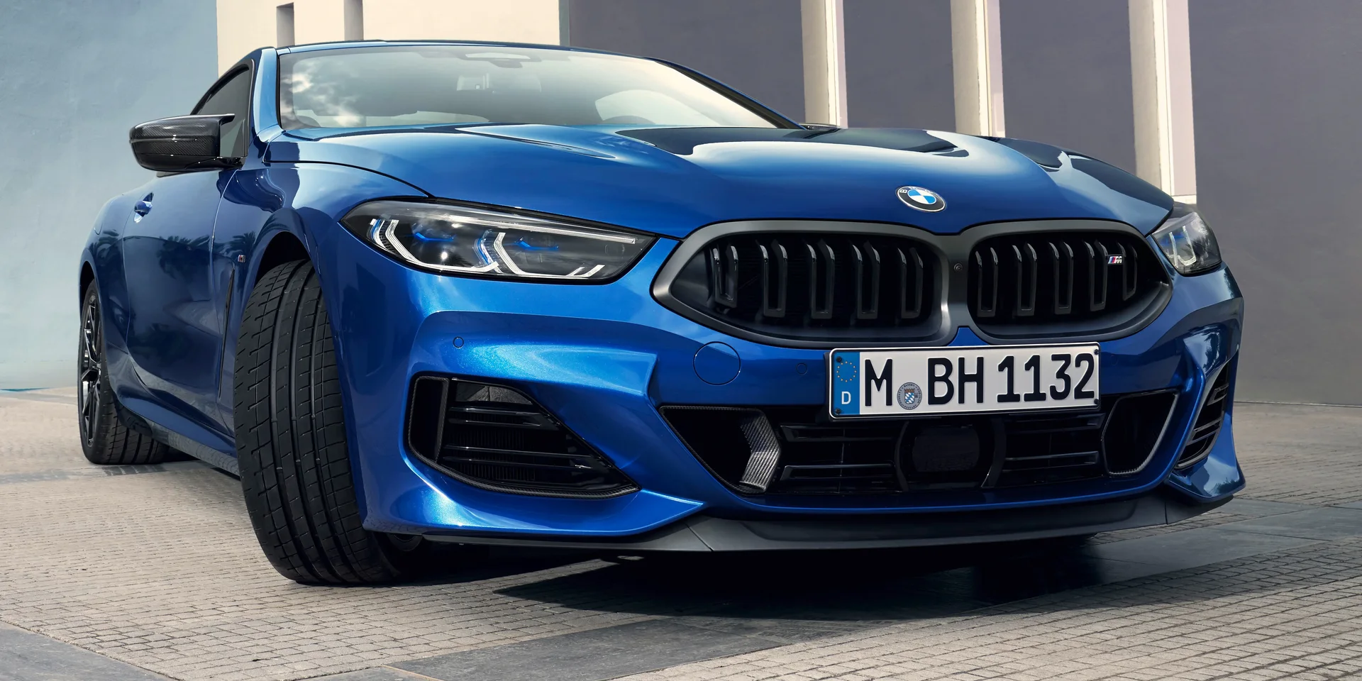 2022 BMW 8 Series photo 1