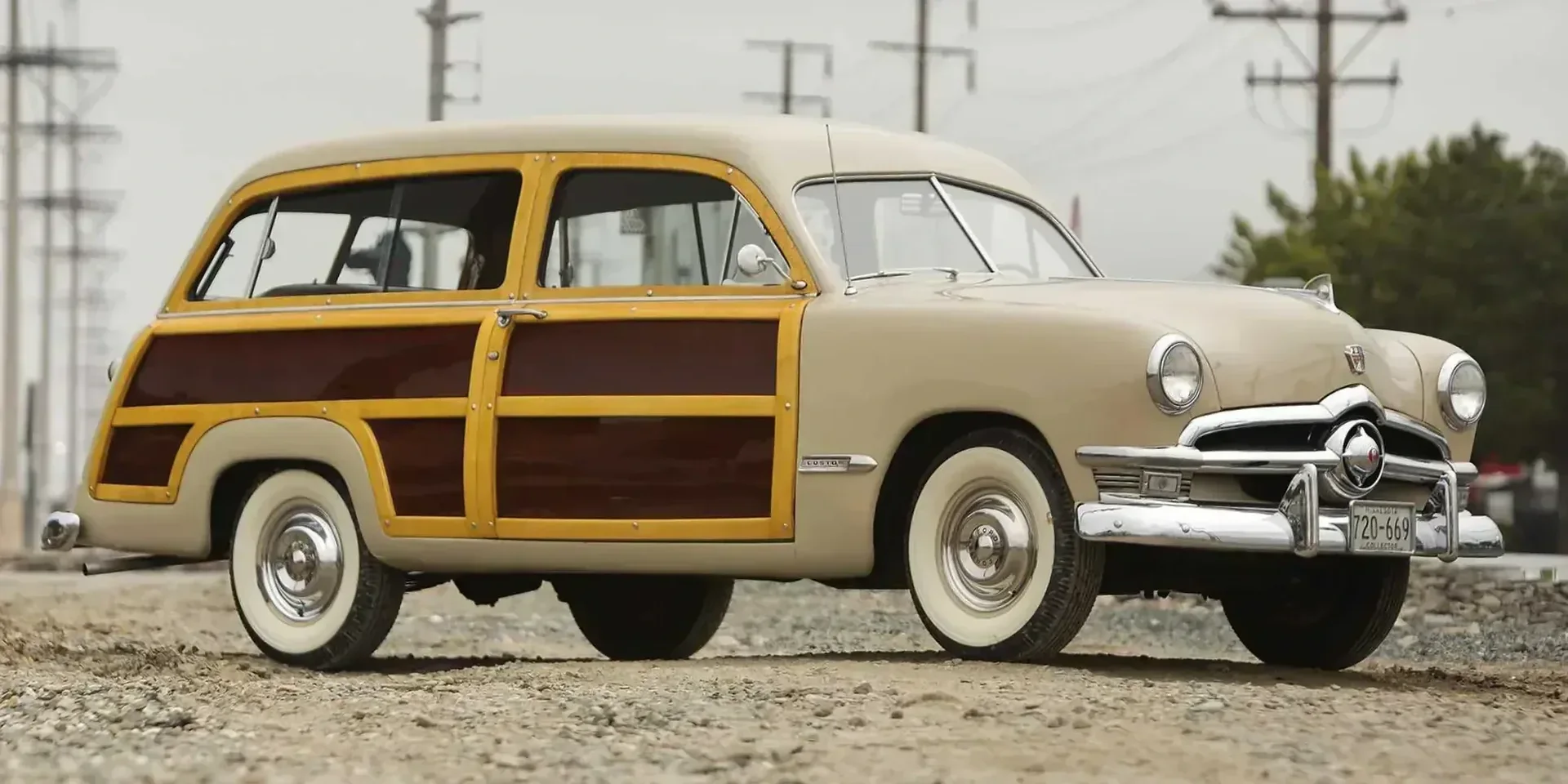 1950 Ford Custom Deluxe Country Squire photo 1