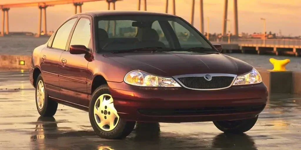 2000 Mercury Mystique photo 1