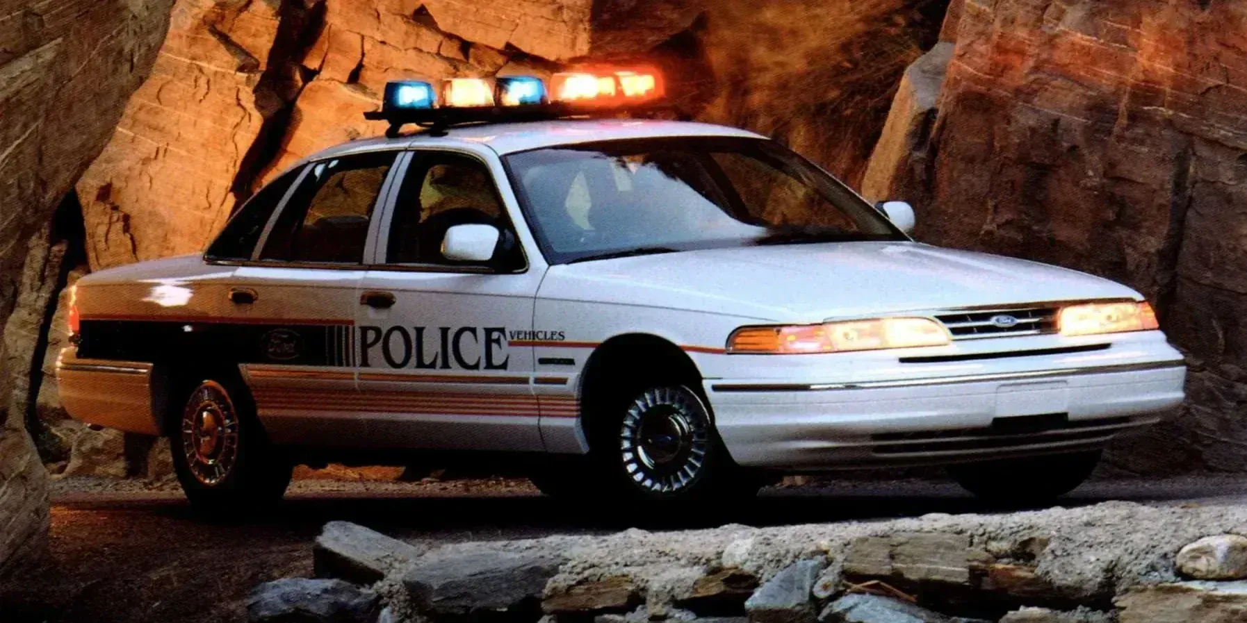 1997 Ford Crown Victoria photo 1