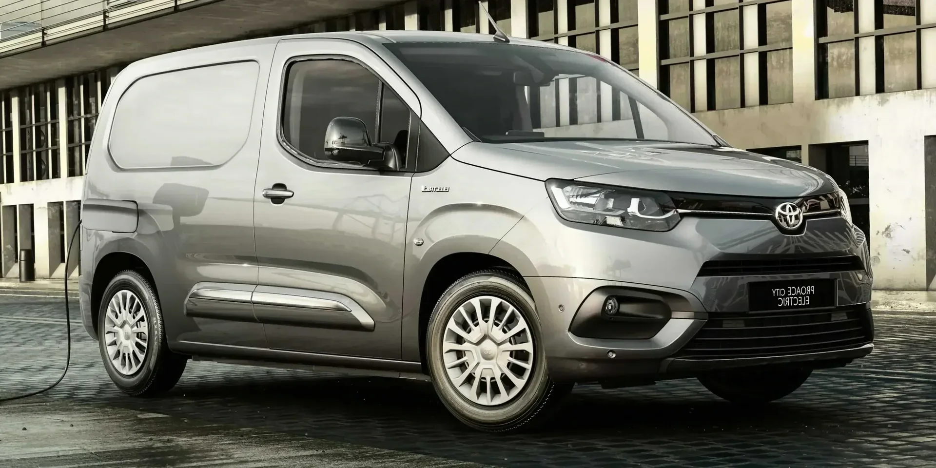 2021 Toyota ProAce City Electric photo 1