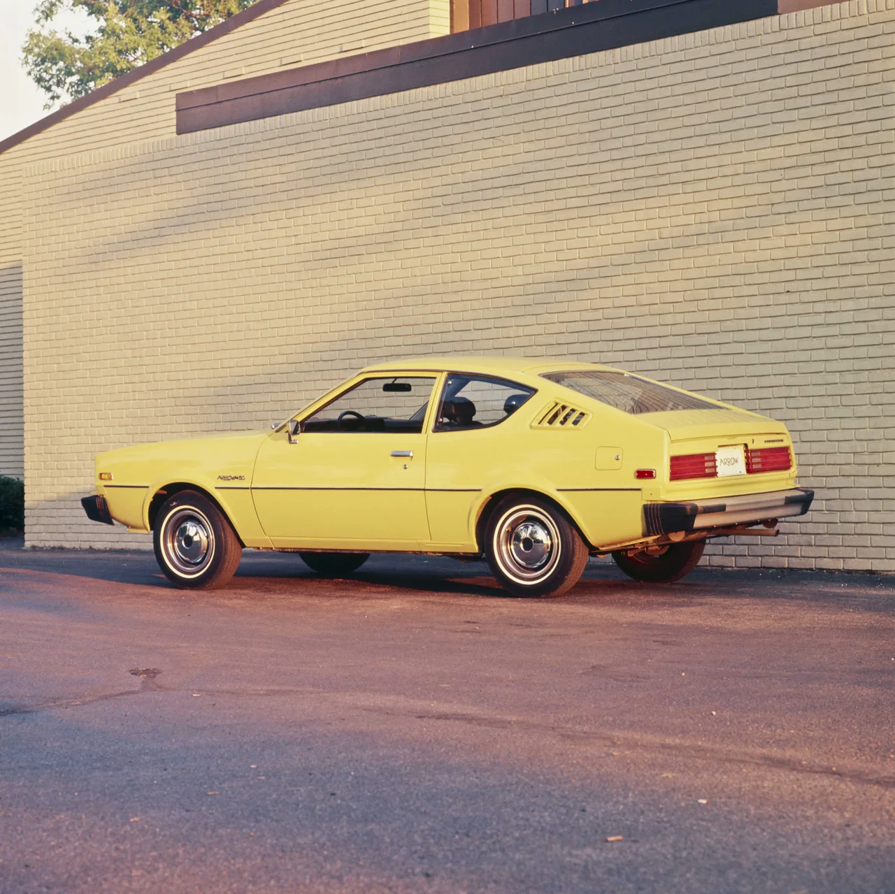 Exterior 4