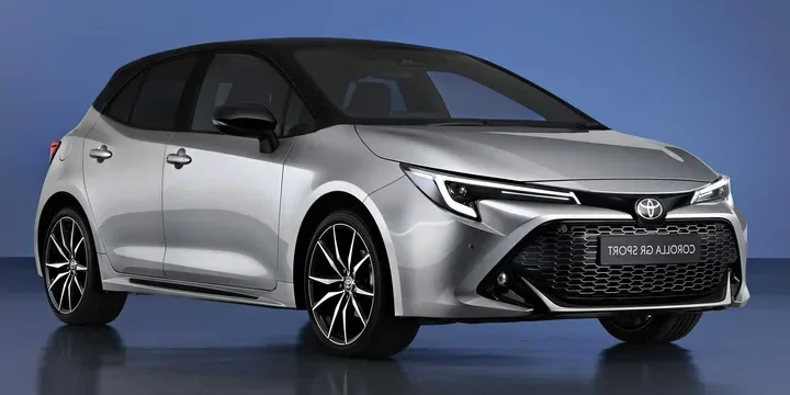 2019 Toyota 2019-toyota-corolla-touring-sports-hybrid-e main image