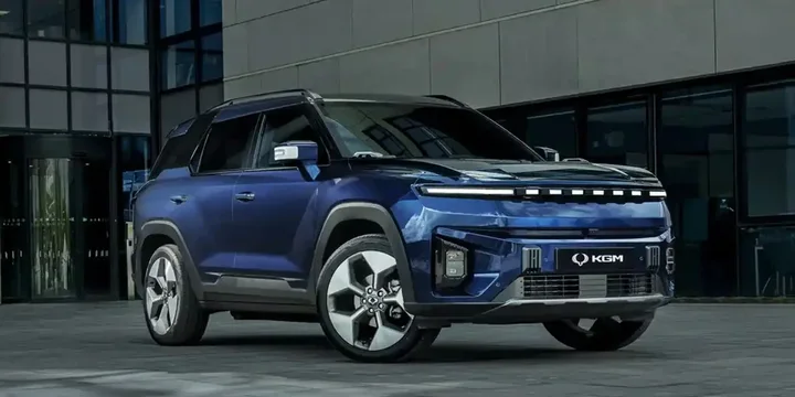 2024 KGM Torres EVX exterior main image