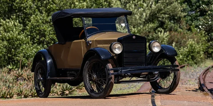 1921 Essex Four exterior main image