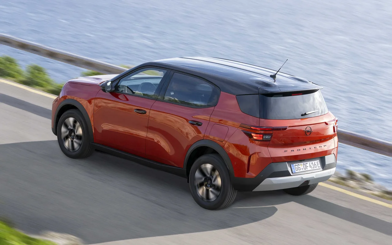 Exterior 8