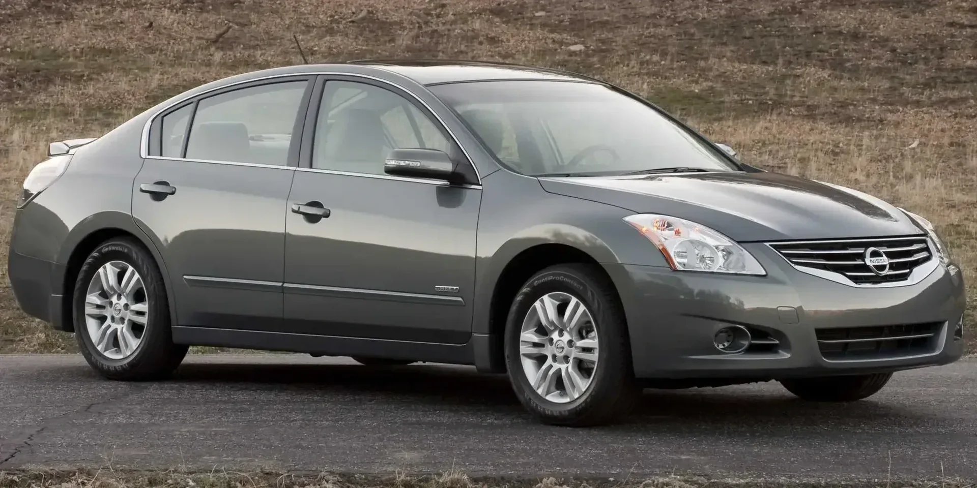 2011 Nissan Altima photo 1