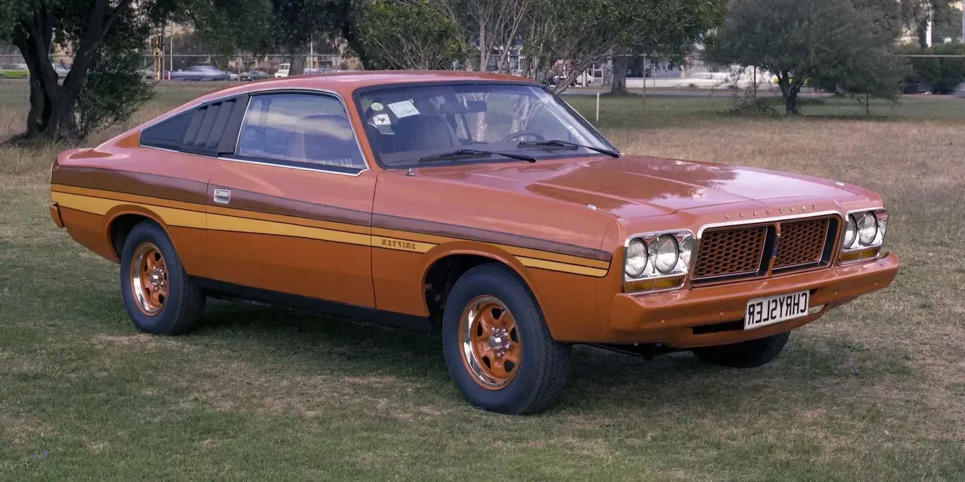 1977 Chrysler Charger photo 1