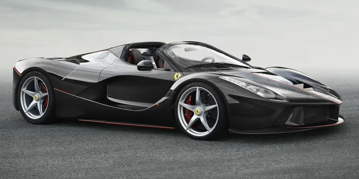 2016 Ferrari 2016-ferrari-laferrari-generation-f150-63-v12-f1-dct-7-speed main image