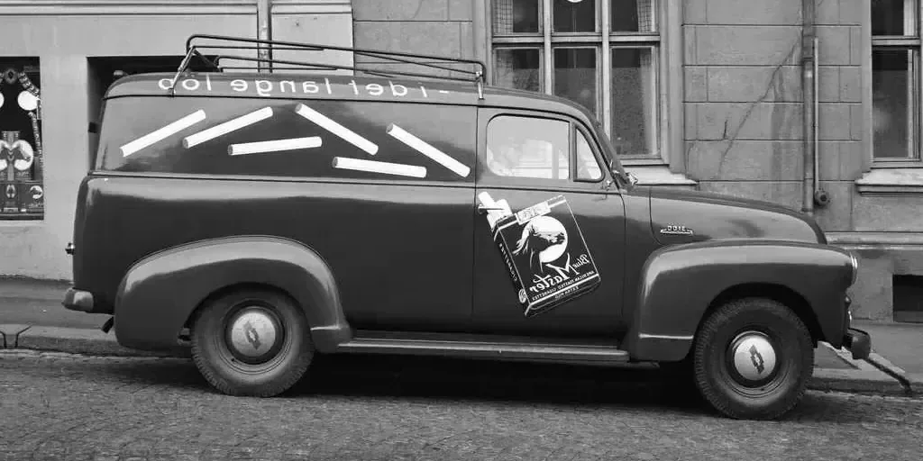 1954 Chevrolet Advance Design photo 1
