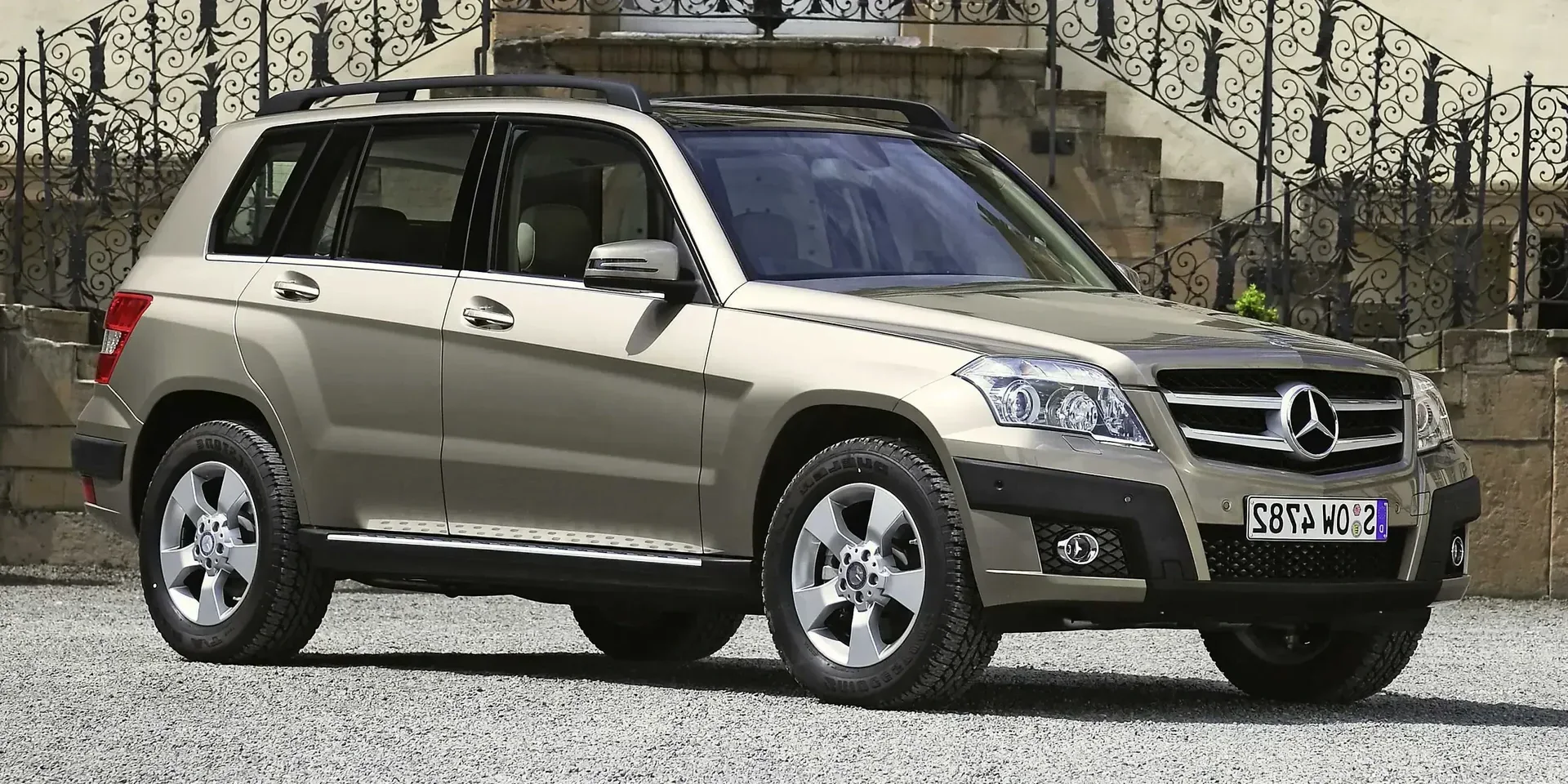 2010 Mercedes-Benz GLK-Class GLK photo 1