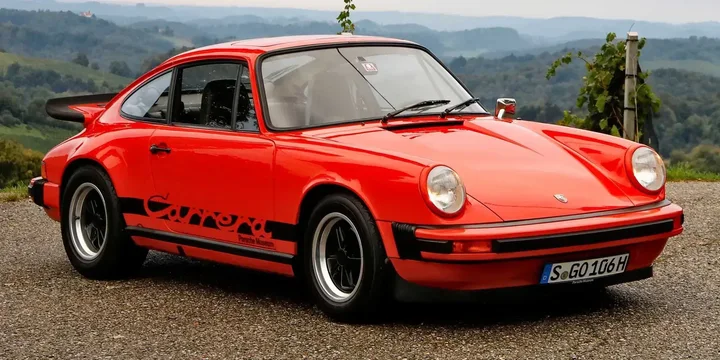2019 Porsche 2019-porsche-911-4-gts main image
