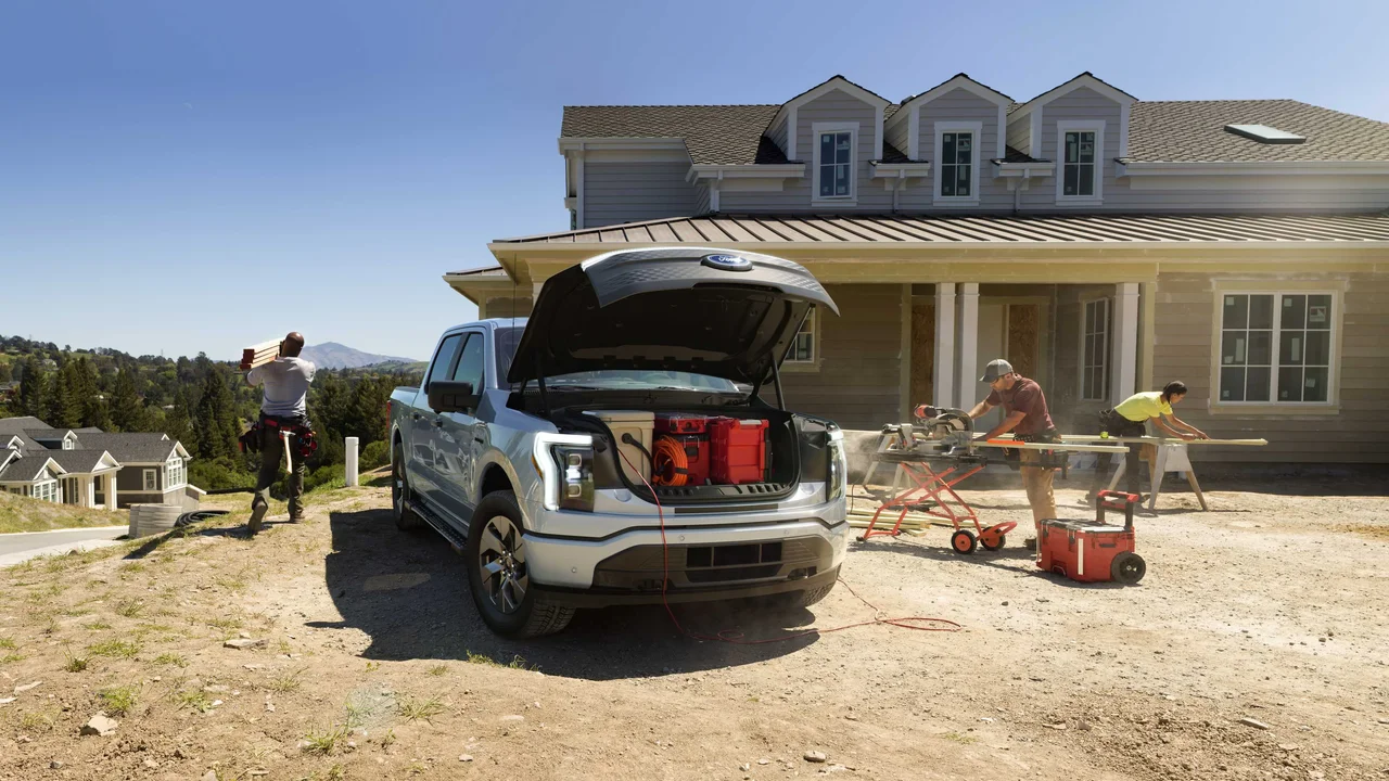 Exterior 4