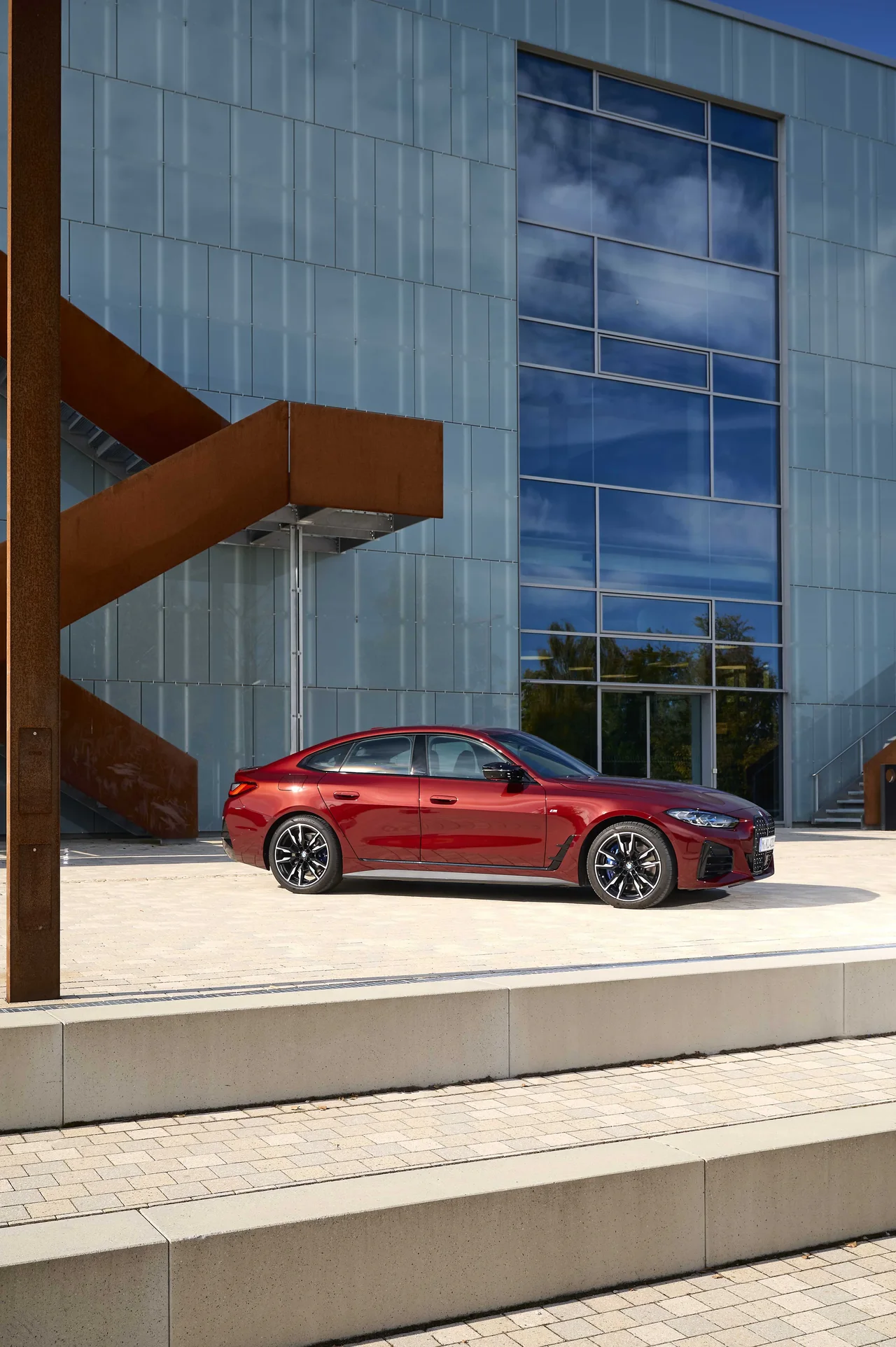 Exterior 42