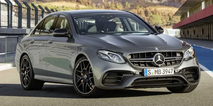2017 Mercedes-Benz 2017-mercedes-benz-e-class-amg-e-63-s-4matic-amg-speedshift-mct-9-speed main image