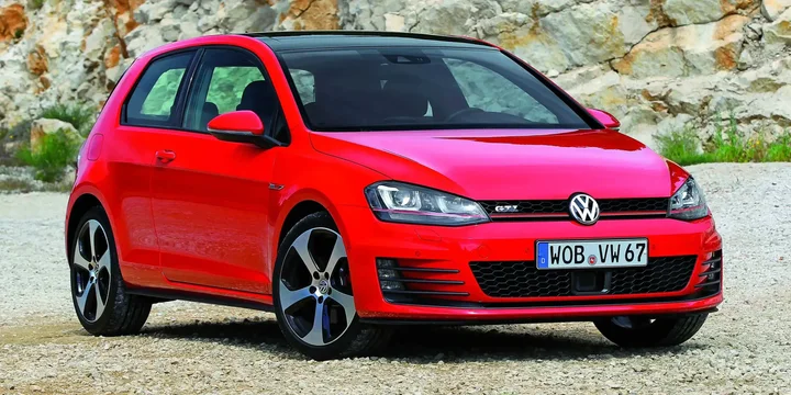 2013 Volkswagen 2013-volkswagen-golf-gti-220ps-2013-2017 main image
