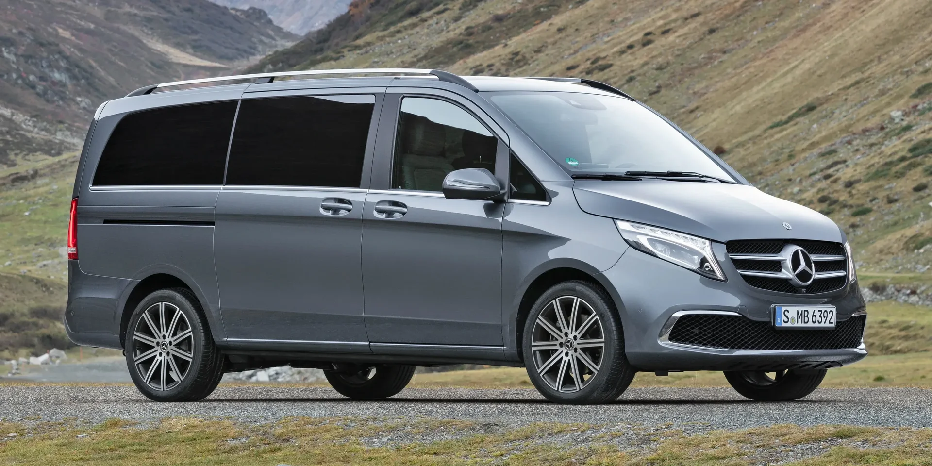2024 Mercedes-Benz V-Class V 250d 4MATIC 3.2t 9G-Tronic photo 1