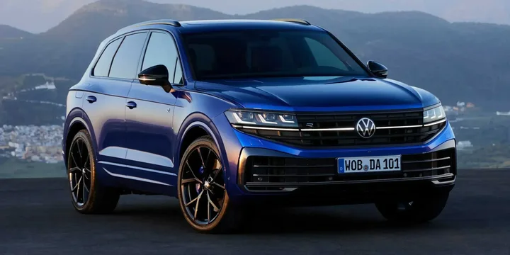 2024 Volkswagen 2024-volkswagen-touareg-r-ehybrid main image