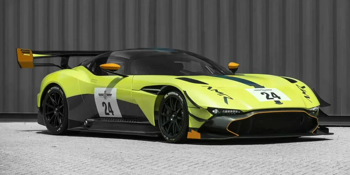 2015 Aston Martin 2015-aston-martin-vulcan-70-v12-sequential-6-speed main image