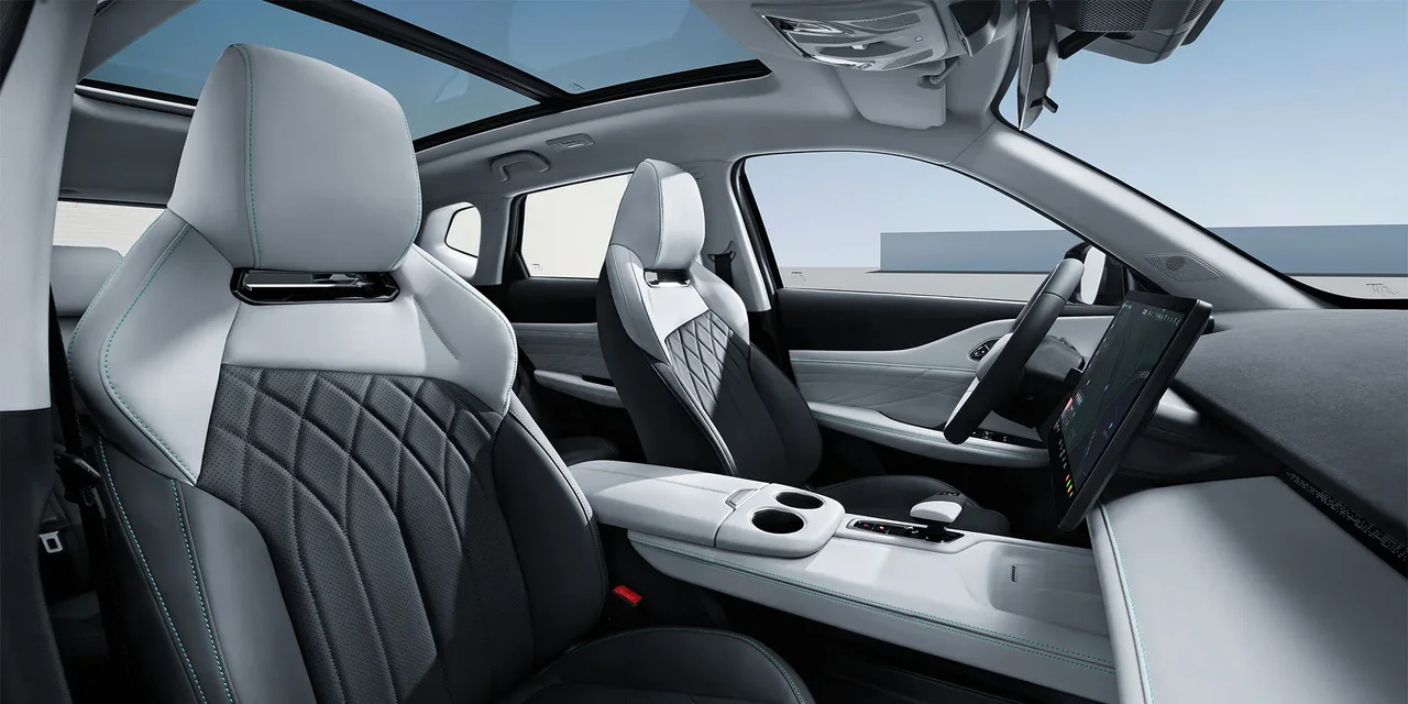 Interior 2