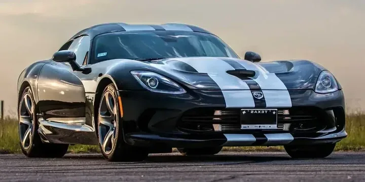 2016 Hennessey 2016-hennessey-viper-venom-800-supercharged-manual-6-speed main image