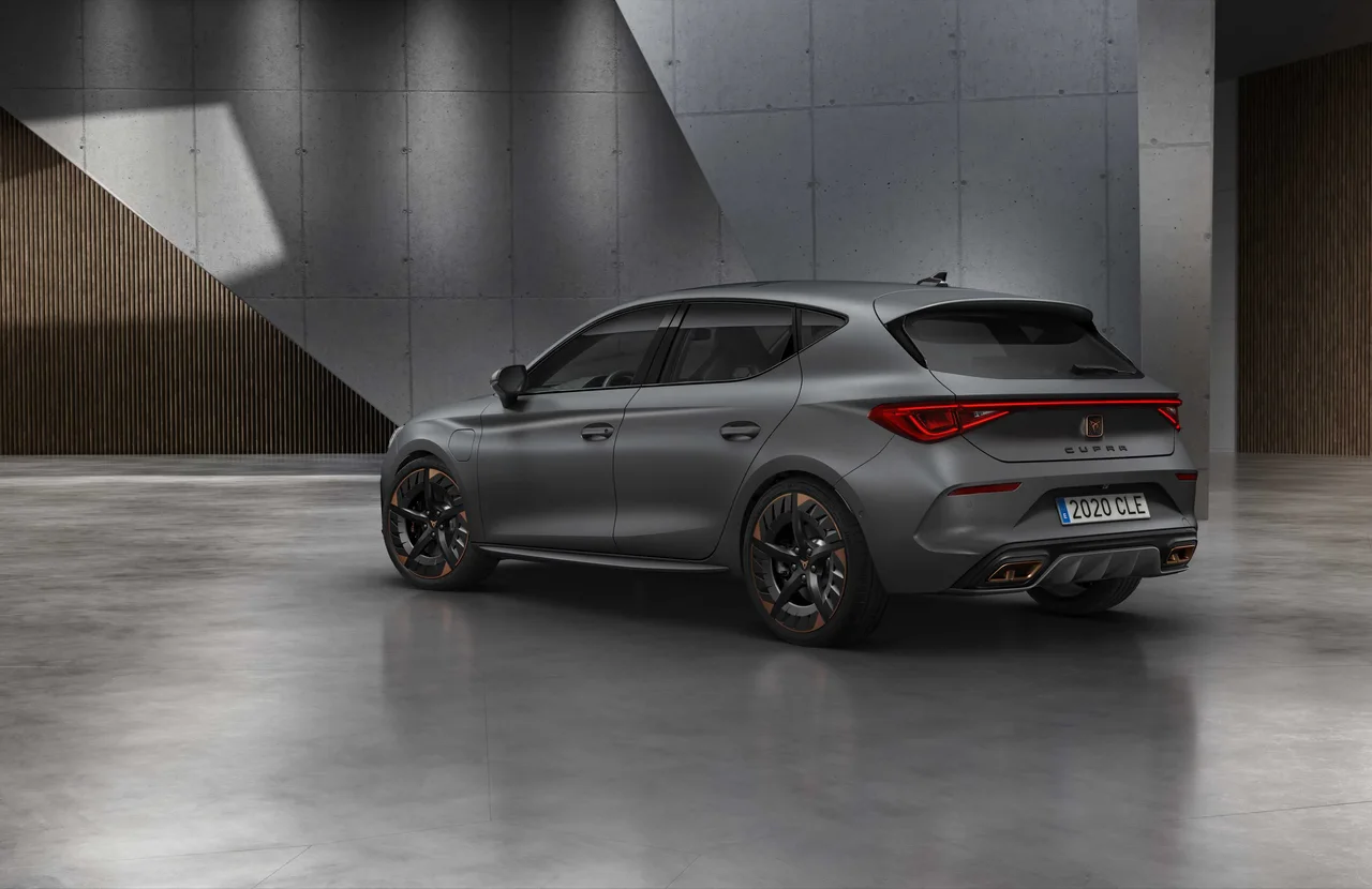 Exterior 4
