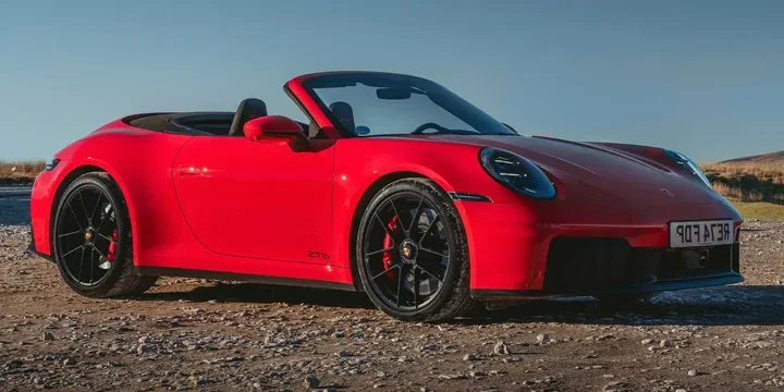 2025 Porsche 2025-porsche-911-carrera-4-gts-cabriolet main image