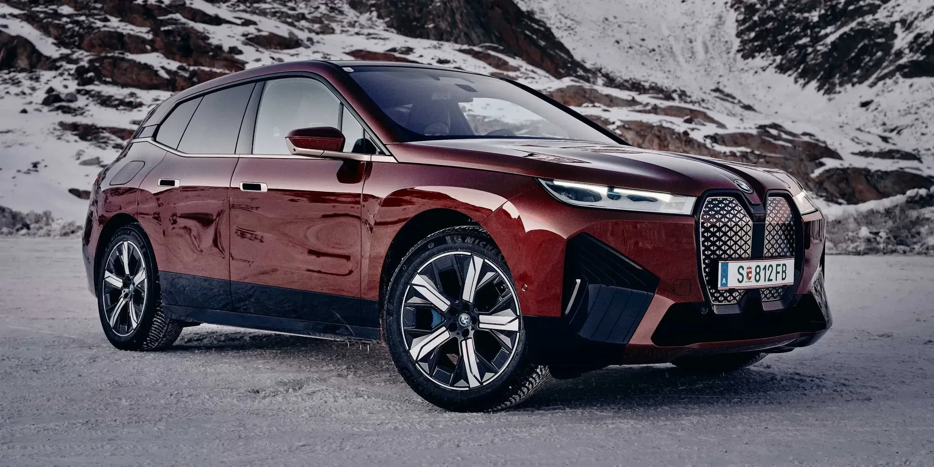 2022 BMW iX xDrive50 photo 1