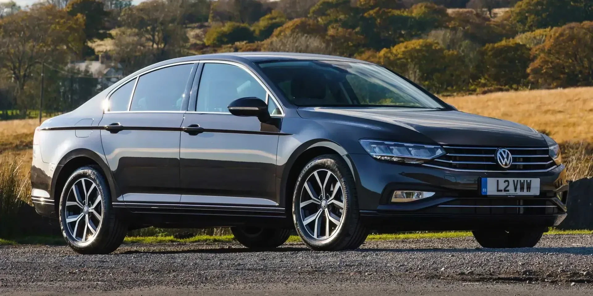 2020 Volkswagen Passat photo 1