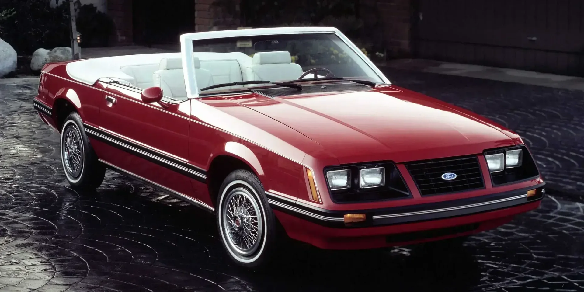 1984 Ford Mustang photo 1