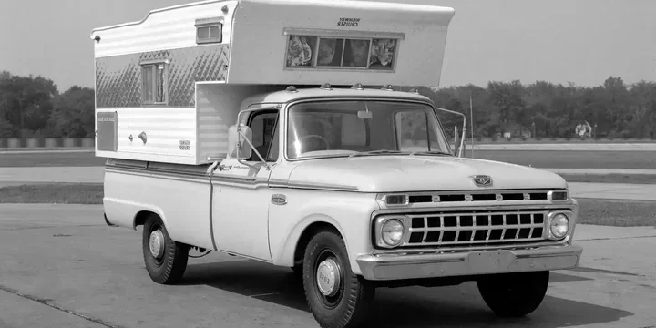 1965 Ford 1965-ford-f-series-pickup-f-250-regular-cab-58-v8-211ps main image