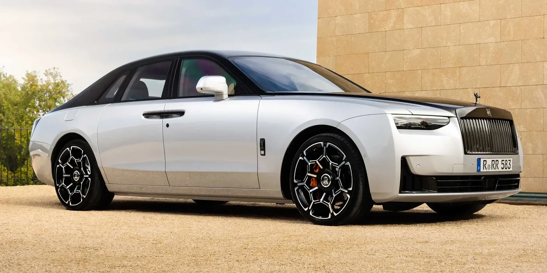 2025 Rolls-Royce Ghost Black Badge photo 1