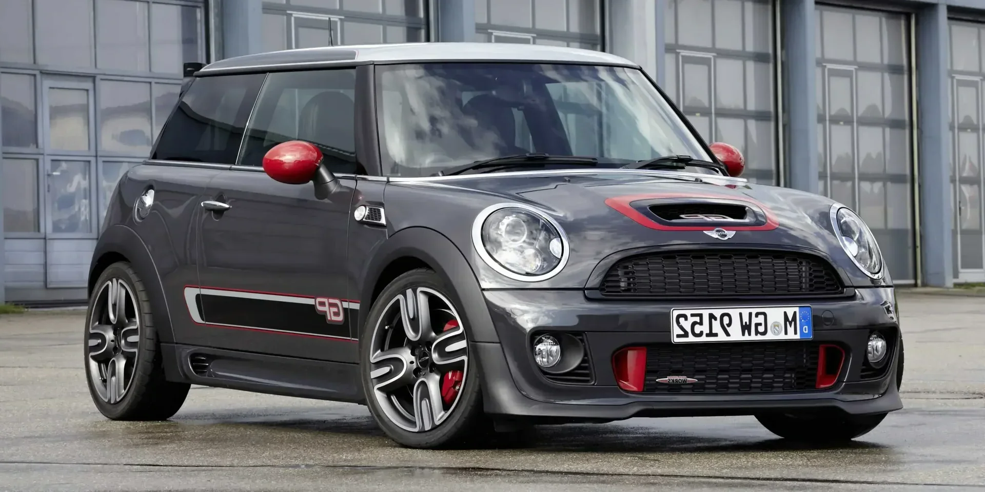 2013 Mini Cooper John Cooper Works photo 1