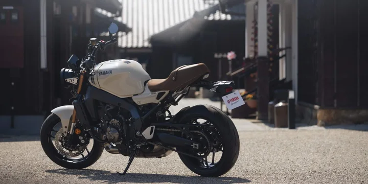 2022 Yamaha XSR900 exterior main image