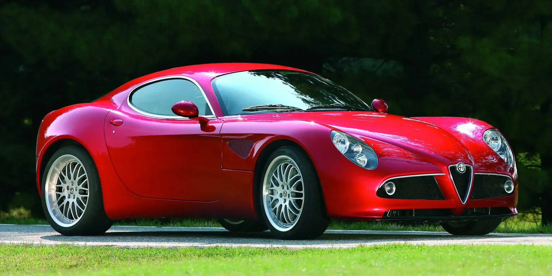 2010 Alfa Romeo 8C Competizione photo 1