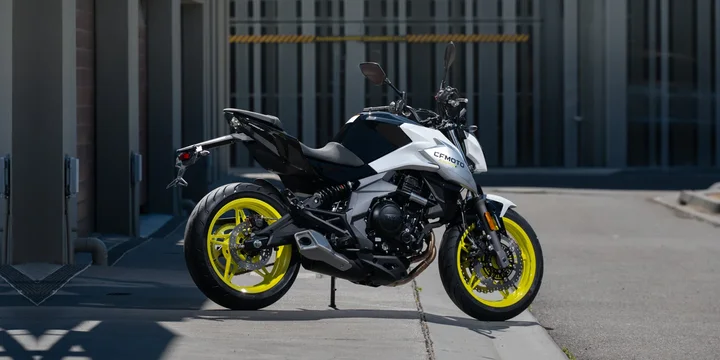2019 CFMoto 650NK exterior main image