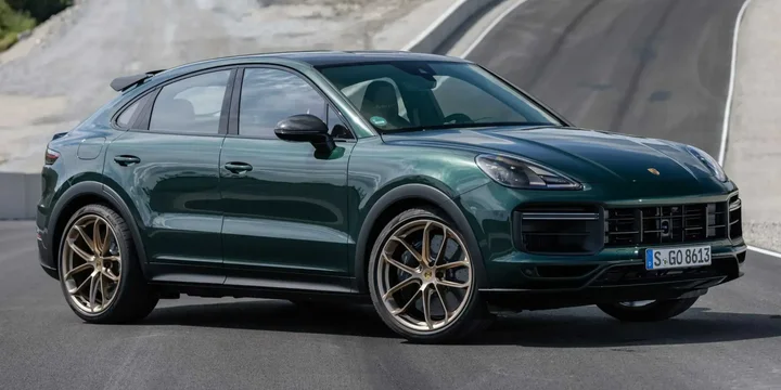 2022 Porsche 2022-porsche-cayenne-turbo-gt-coupe main image