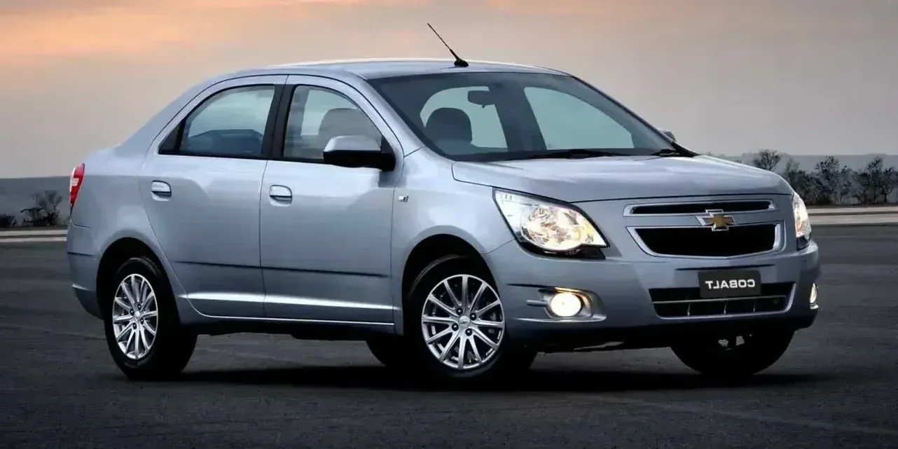 2015 Chevrolet Cobalt photo 1