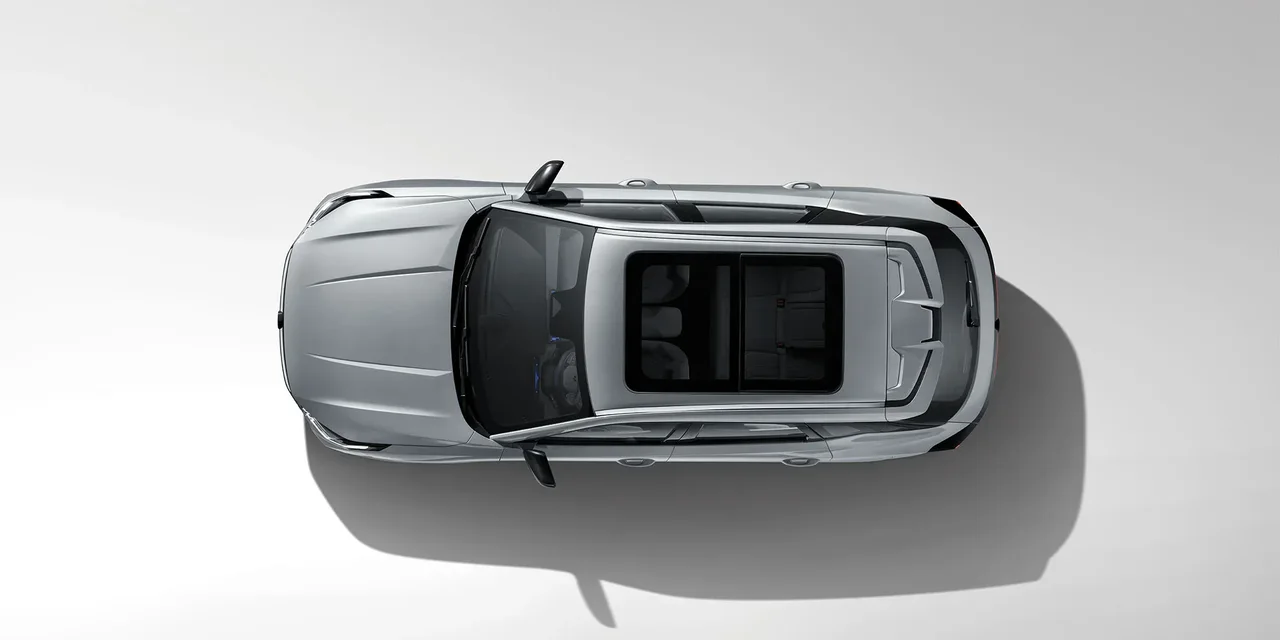 Exterior 4