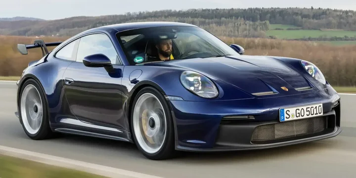 2021 Porsche 2021-porsche-911-gt3 main image